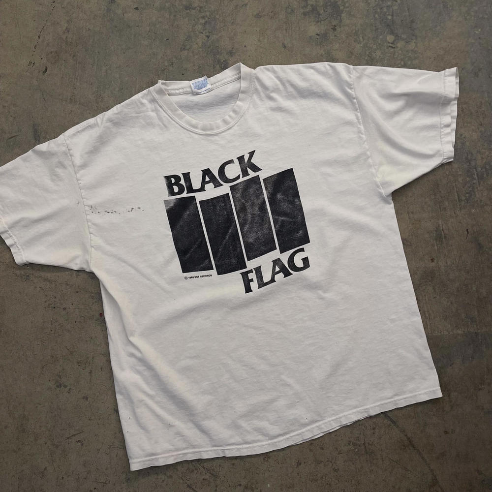 Vintage black flag tee